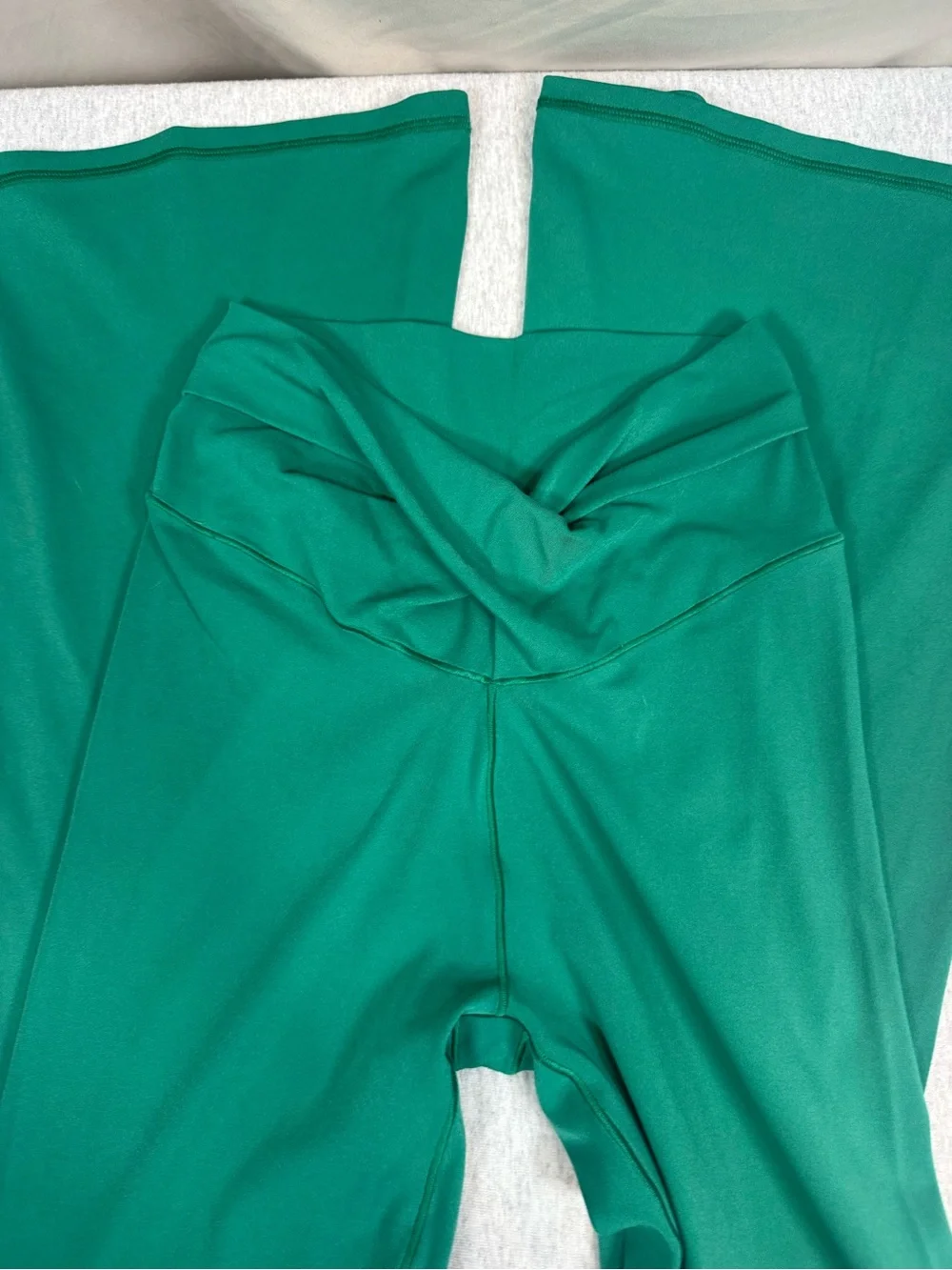 OFFLINE by Aerie Real Me Crossover Flare Leggings Emerald Green- Medium